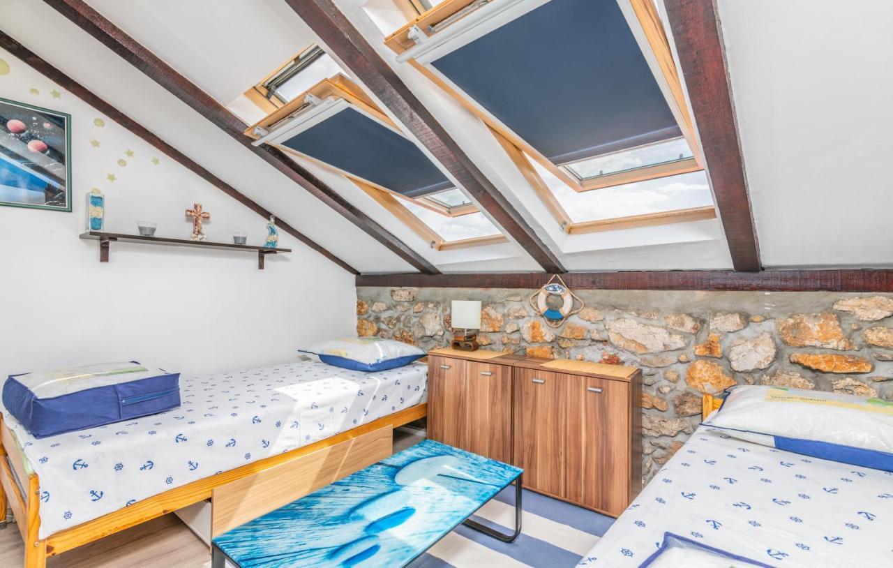 Stone House Knez Apartment Vrbnik Exterior photo