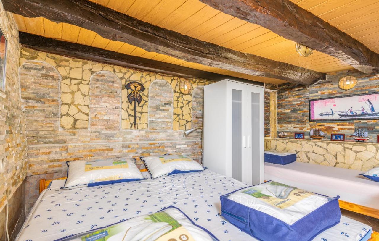 Stone House Knez Apartment Vrbnik Exterior photo